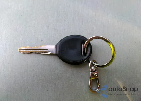 2001 Dodge Grand Caravan Sport from USA, damaged, VIN 2B4GP44331R327535